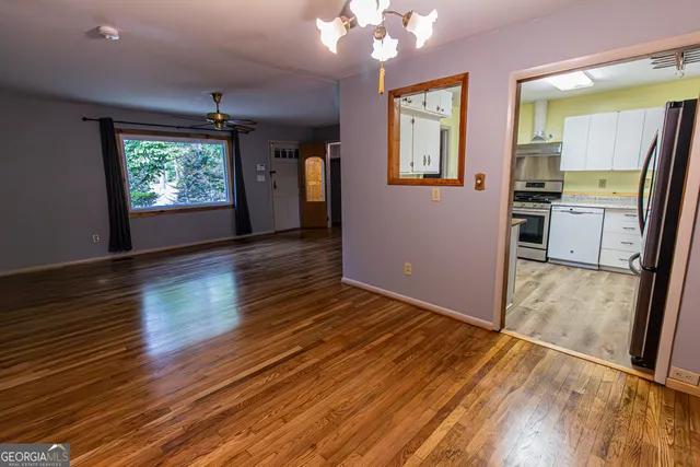 $2,500 | 1037 College Station Road, Athens, GA 30605