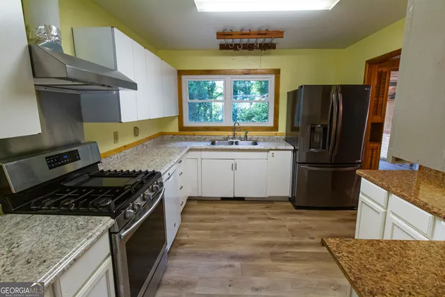 $2,500 | 1037 College Station Road, Athens, GA 30605