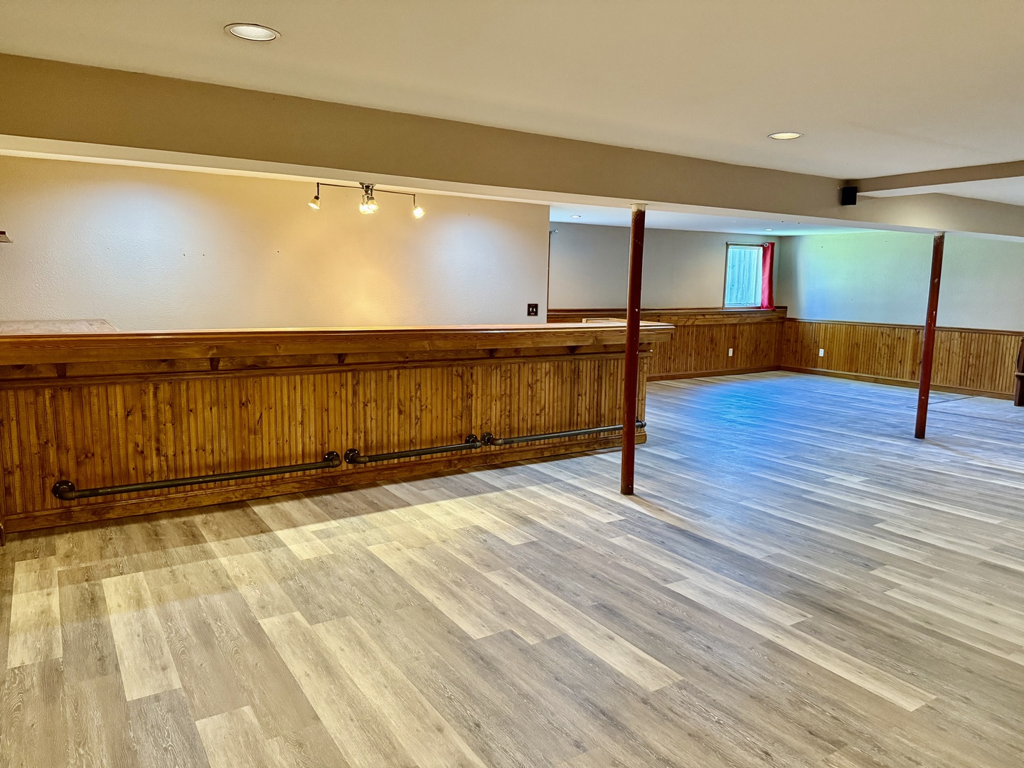 317 Plymouth Court Sycamore, IL 60178 - Photo 12 of 18 a view of a room