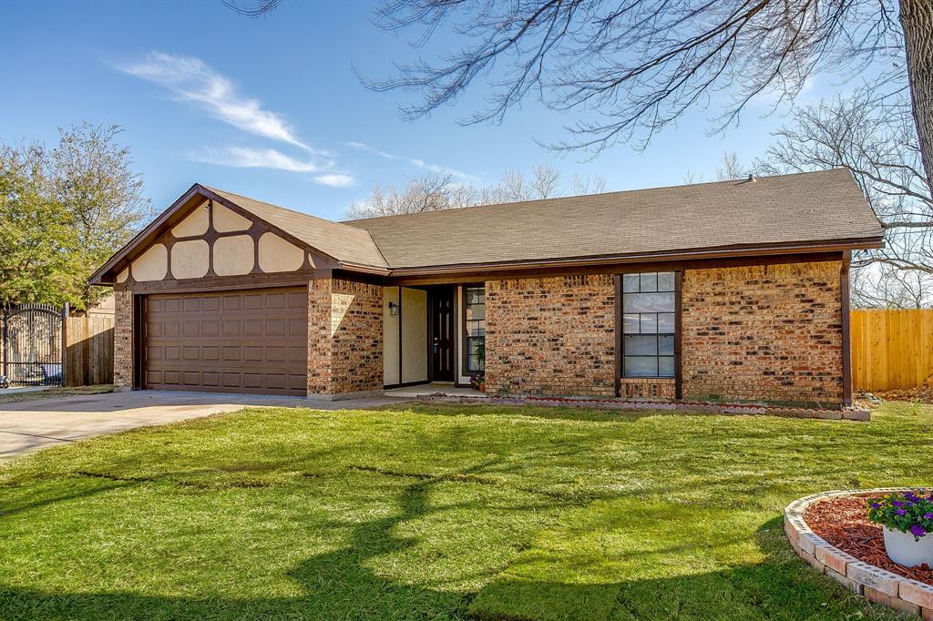 1812 Briar Run Benbrook, TX 76126 - Photo 1 of 30
