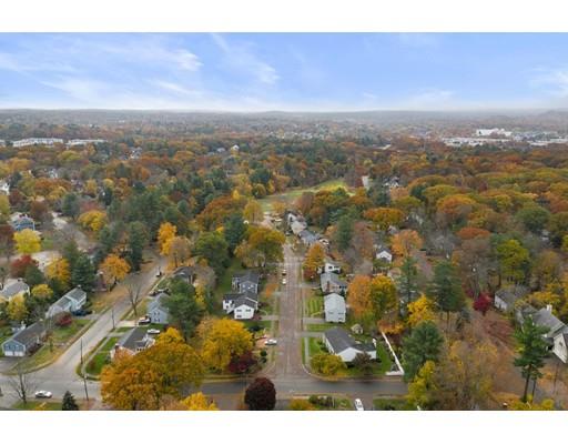 10 Hemlock Road Reading, MA 01867 - Photo 11 of 42 a view of city and mountain