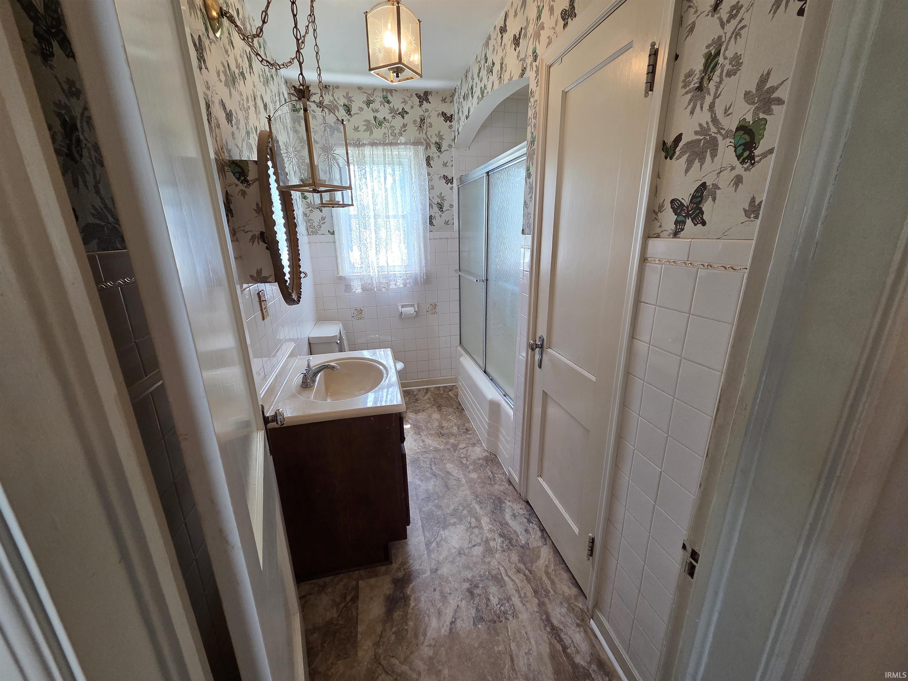 2113 South Hackley Street Muncie, IN 47302 - Photo 12 of 35