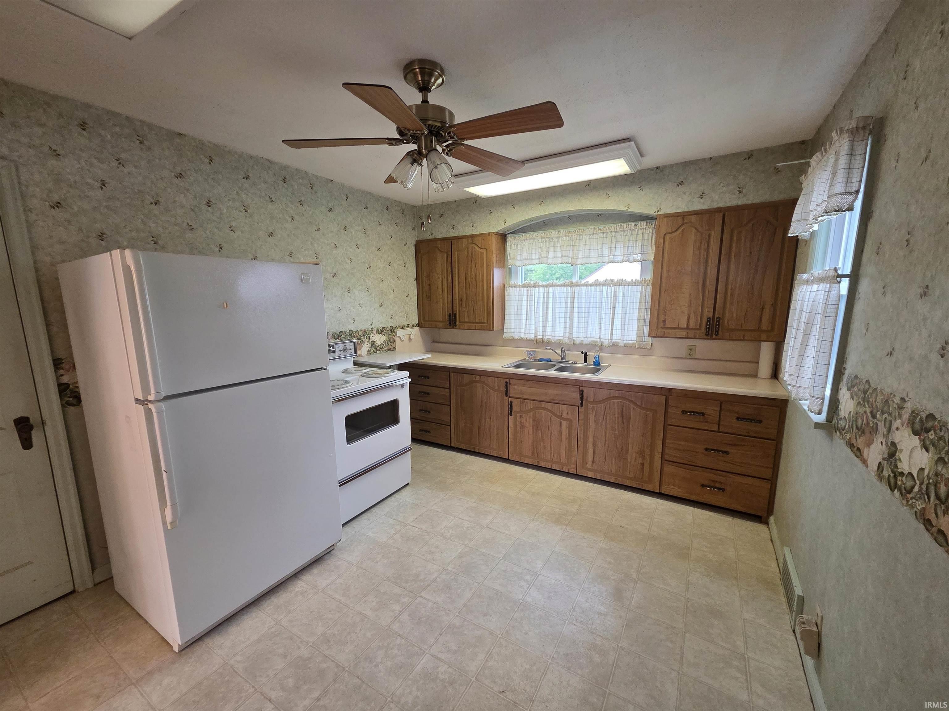 2113 South Hackley Street Muncie, IN 47302 - Photo 29 of 35