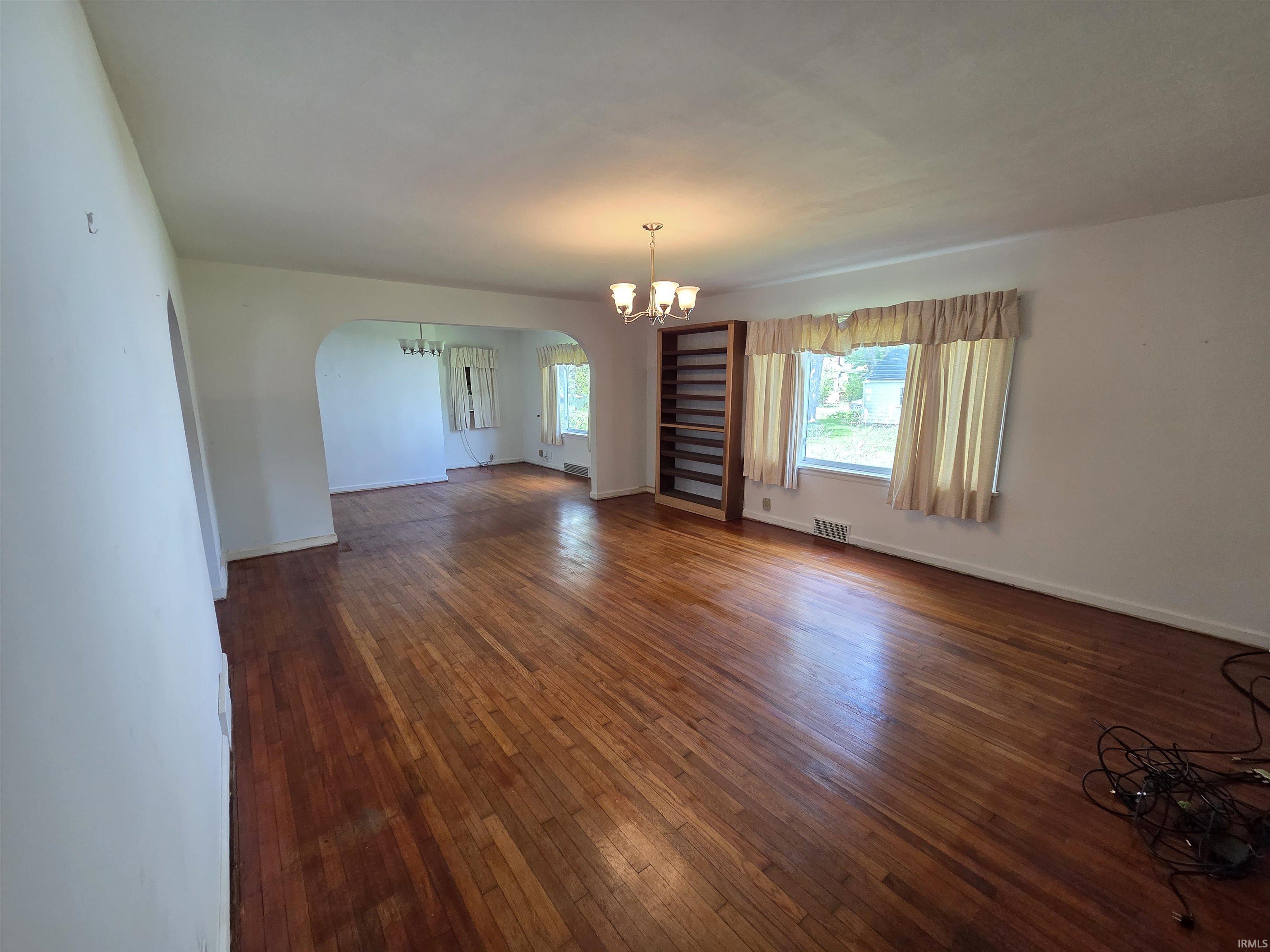 2113 South Hackley Street Muncie, IN 47302 - Photo 5 of 35