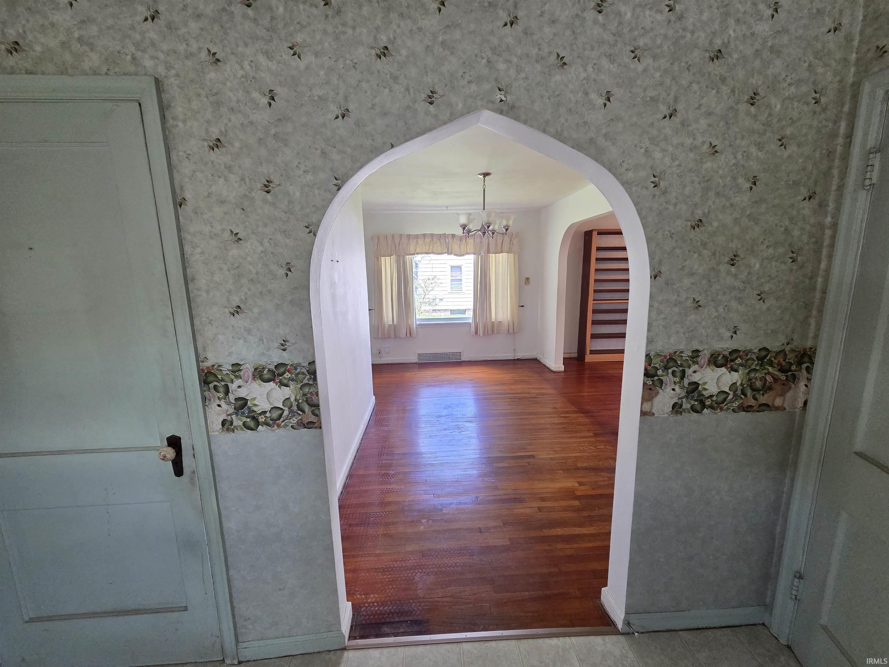 2113 South Hackley Street Muncie, IN 47302 - Photo 7 of 35