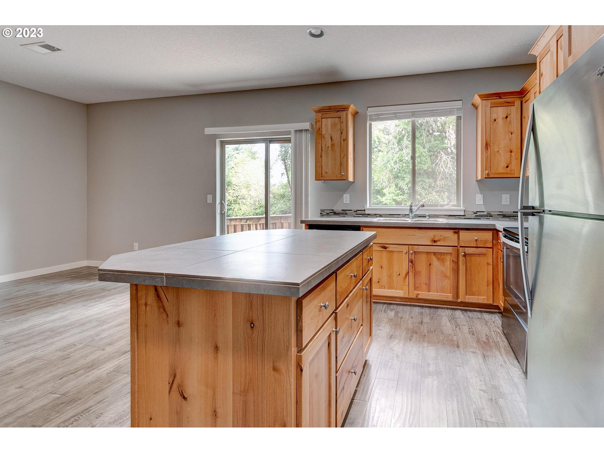 174 North 44th Place Ridgefield, WA 98642 - Photo 11 of 33