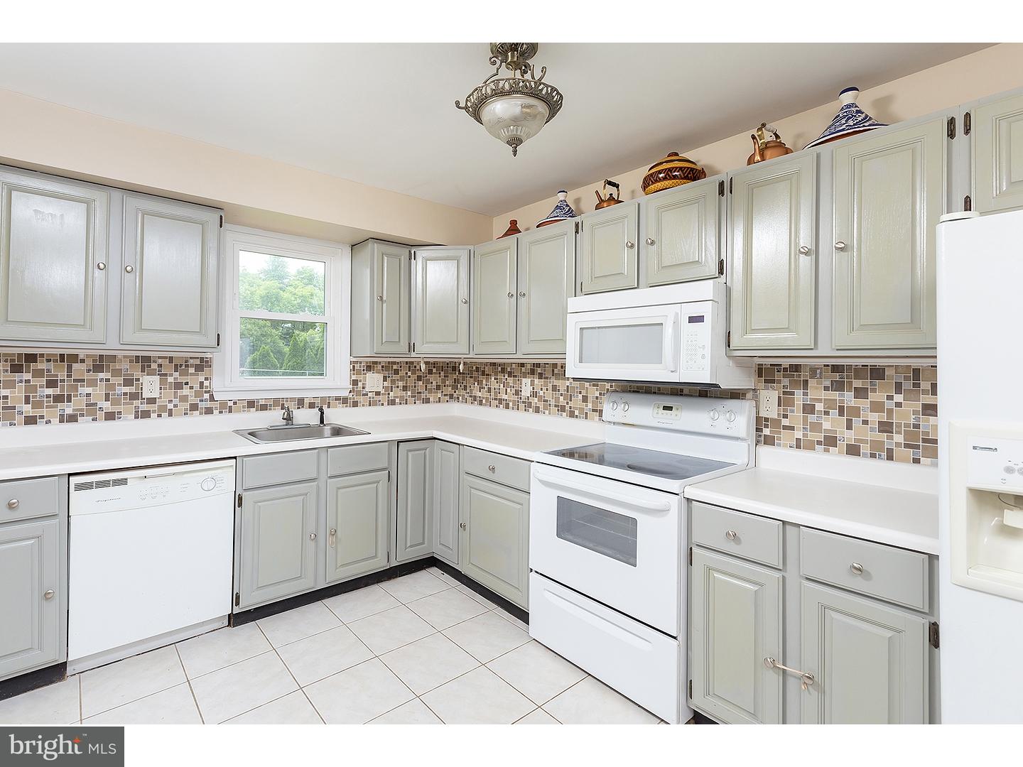 14 Sunset Road Turnersville, NJ 08012 - Photo 10 of 18