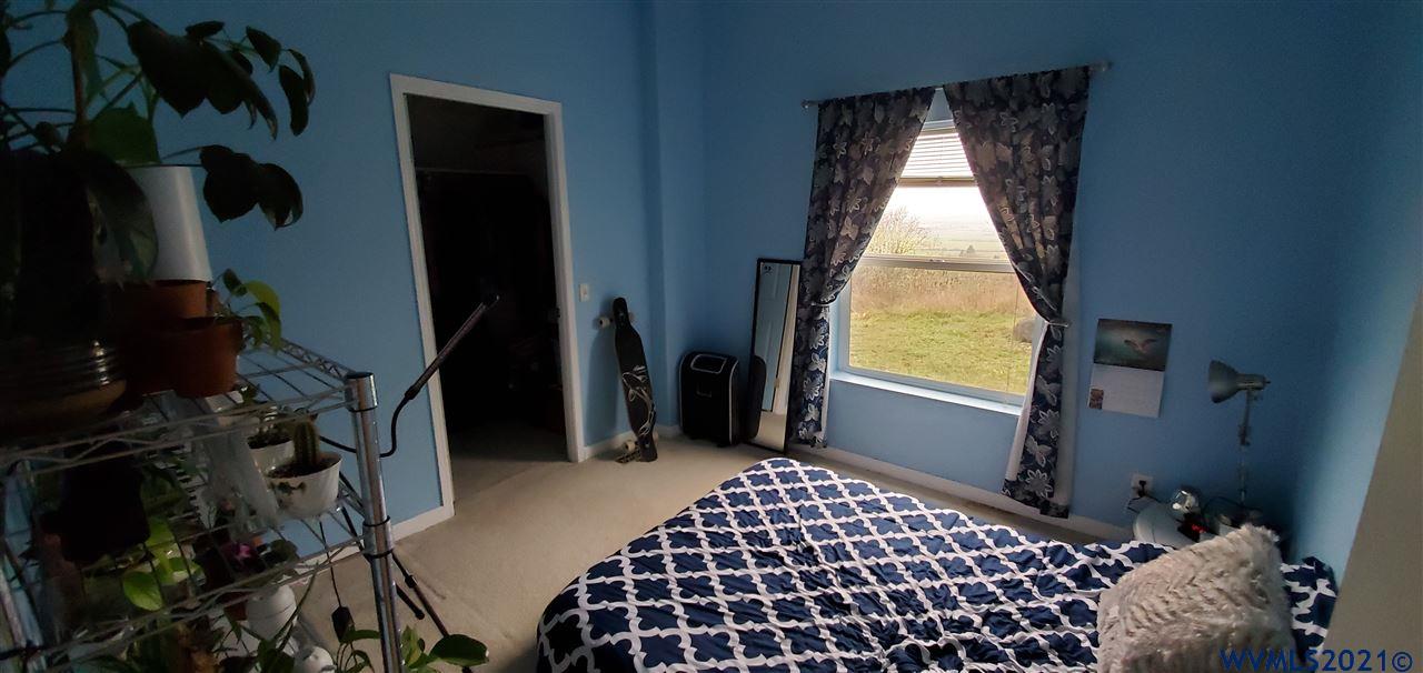 1480 Northeast Center Street Sheridan, OR 97378 - Photo 8 of 19