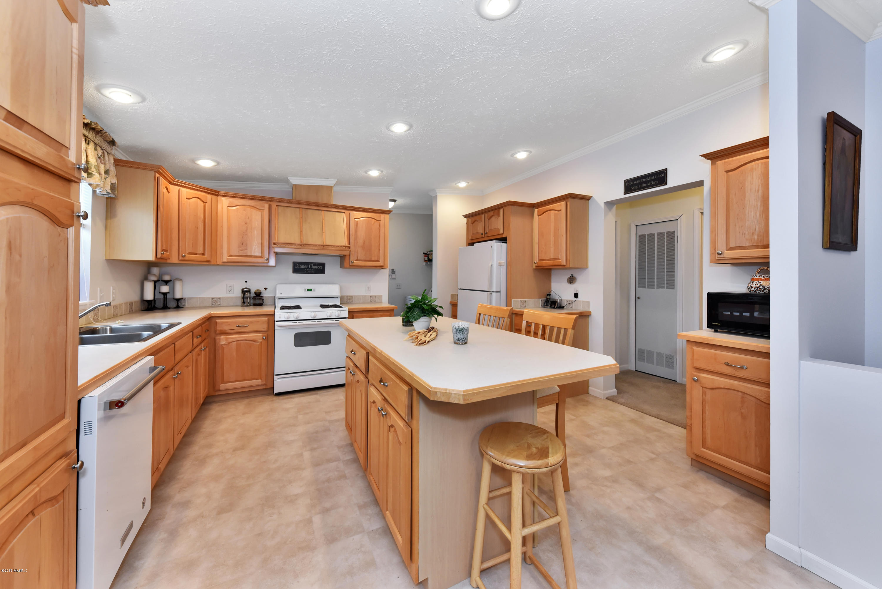 3462 South Masten Road Branch, MI 49402 - Photo 6 of 33 DSC_6454