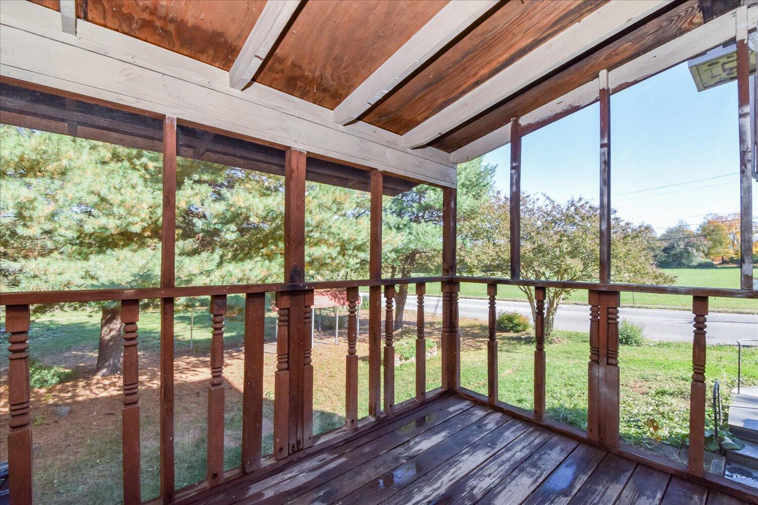 3703 Cove Road Roanoke, VA 24017 - Photo 22 of 27 a view of hallway with wooden floor