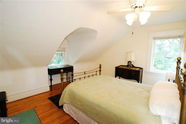204 Oakdale Road Baltimore, MD 21210 - Photo 15 of 25 Bedroom 4 on 3rd floor