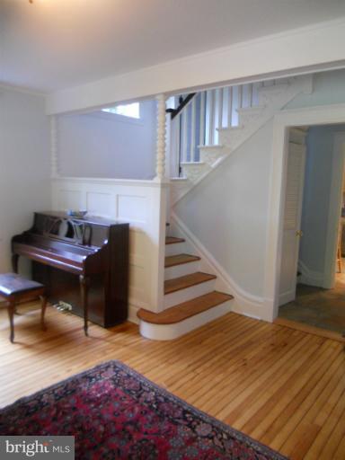 204 Oakdale Road Baltimore, MD 21210 - Photo 23 of 25 entry foyer