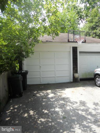 204 Oakdale Road Baltimore, MD 21210 - Photo 24 of 25 1 car detached garage