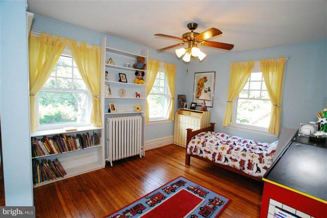204 Oakdale Road Baltimore, MD 21210 - Photo 6 of 25 2nd bedroom - 2nd floor