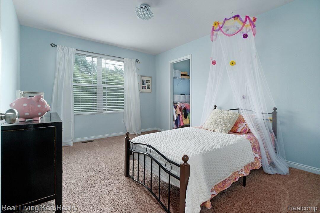 703 Quarter Street Rochester, MI 48307 - Photo 28 of 47 703 Quarter 28.jpeg