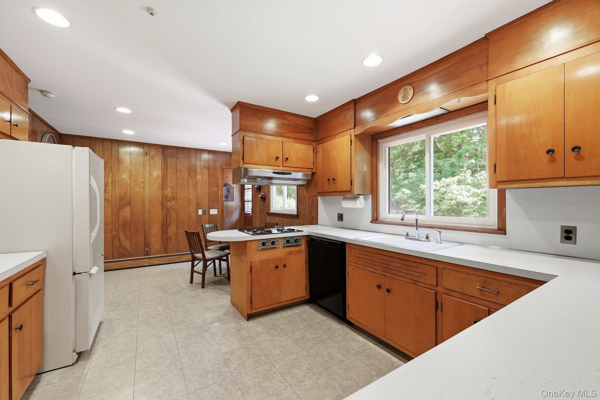 5 River Road Suffern, NY 10901 - Photo 6 of 25 Gallery Image 6