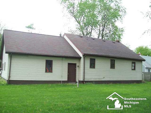 1150 Cole Road Monroe, MI 48162 - Photo 11 of 15 20439159-10.JPG