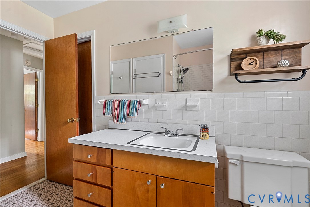 6815 Shawnee Road Richmond, VA 23225 - Photo 18 of 42 Gallery Image 18