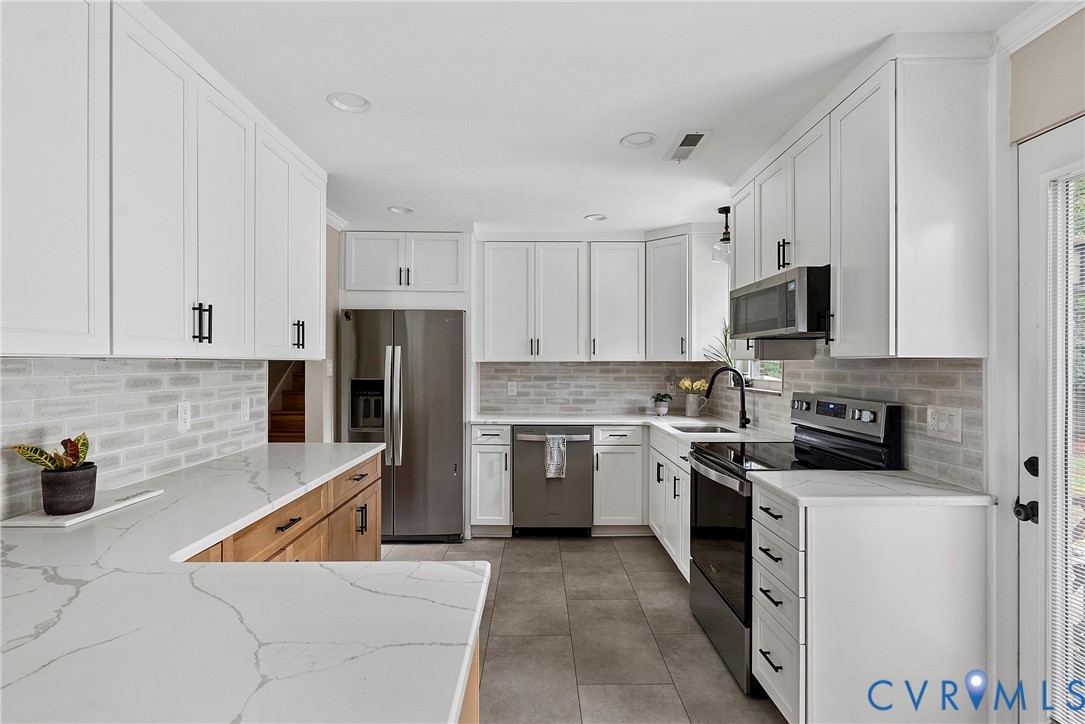 6815 Shawnee Road Richmond, VA 23225 - Photo 9 of 42 Gallery Image 9