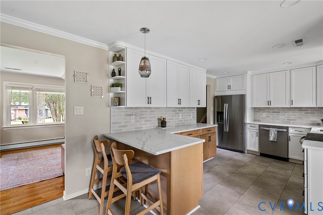 6815 Shawnee Road Richmond, VA 23225 - Photo 10 of 42 Gallery Image 10