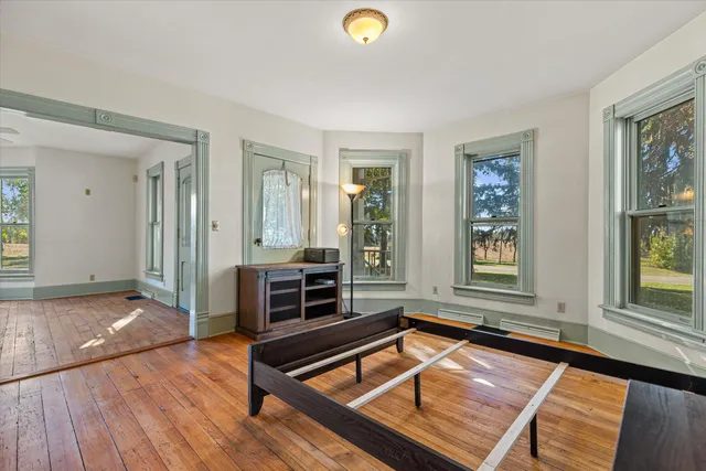 $550,000 | N5724 North Helenville Road, Helenville, WI 53137