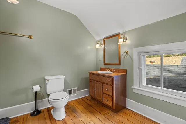 $550,000 | N5724 North Helenville Road, Helenville, WI 53137