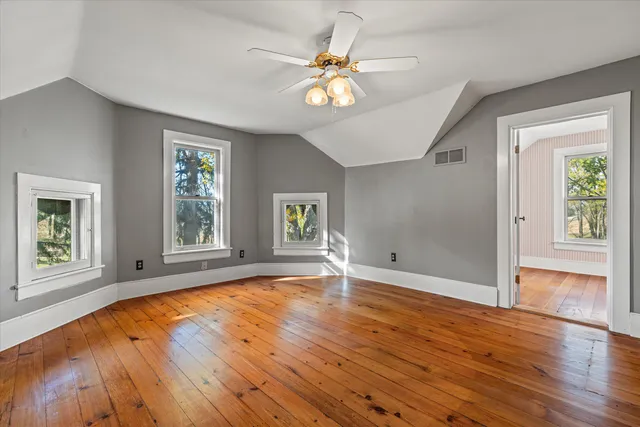 $550,000 | N5724 North Helenville Road, Helenville, WI 53137