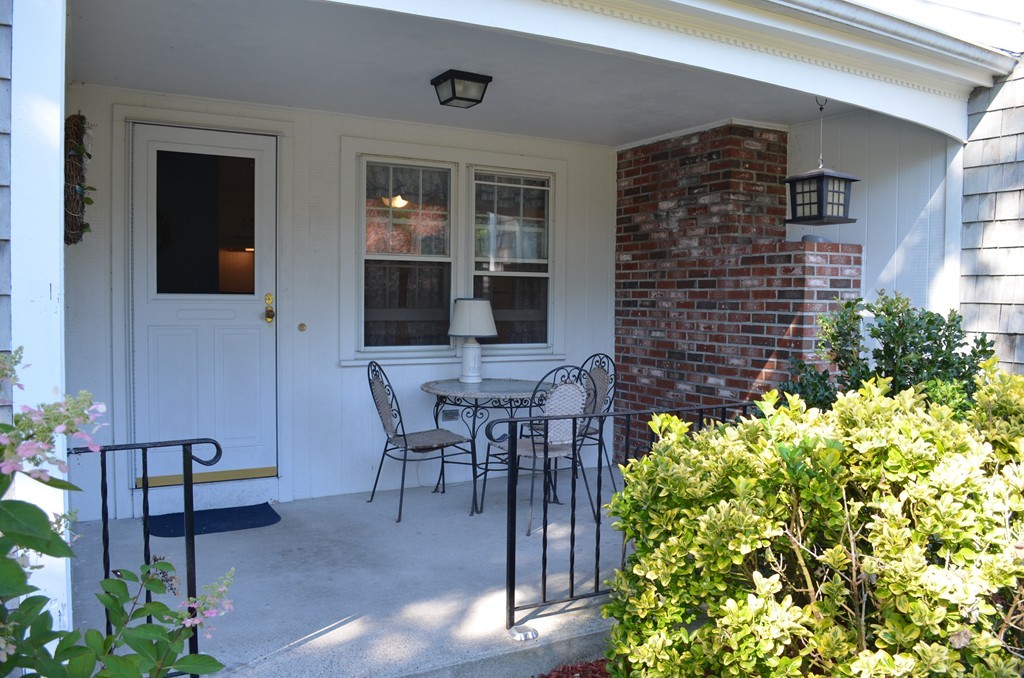 5 Fishing Brook Road Yarmouth, MA 02664 - Photo 4 of 24 Gallery Image 4