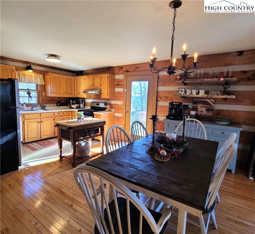 301 Brown Mountain Ridge Road Blowing Rock, NC 28605 - Photo 15 of 50 Gallery Image 15