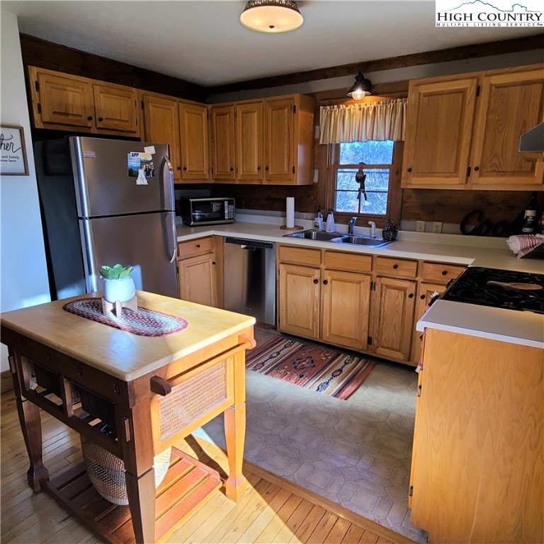 301 Brown Mountain Ridge Road Blowing Rock, NC 28605 - Photo 16 of 50 Gallery Image 16