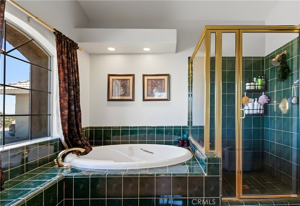 1825 Smoke Tree Road Pinon Hills, CA 92372 - Photo 37 of 58