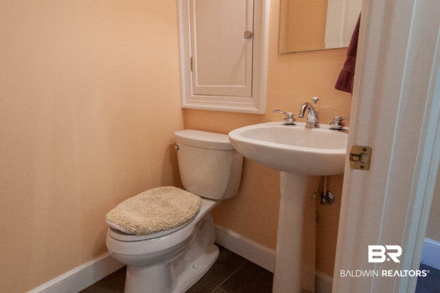 133 McGregor Avenue Mobile, AL 36608 - Photo 20 of 38 Powder Room