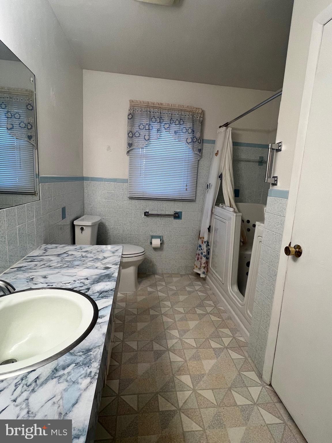 1989 Sheaffer Road Elizabethtown, PA 17022 - Photo 14 of 46