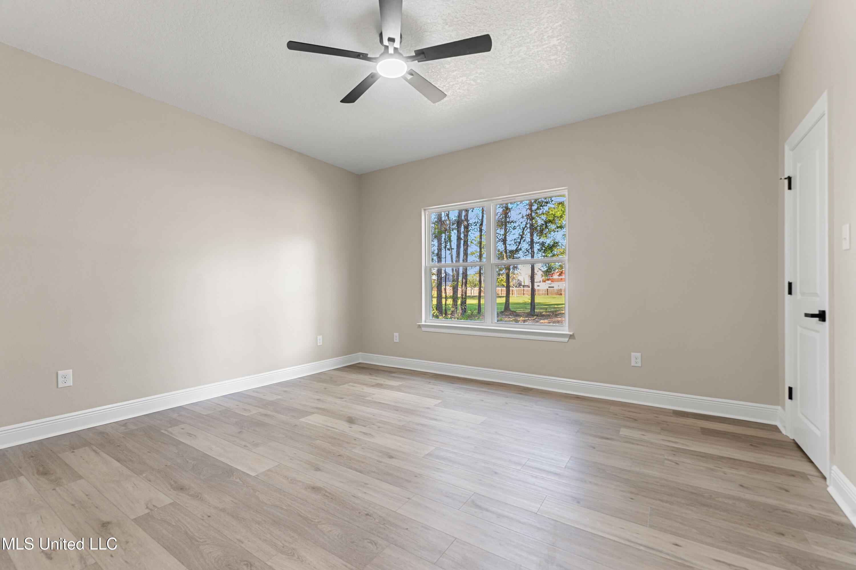 8755 Daisy Vestry Road Biloxi, MS 39532 - Photo 18 of 23 018