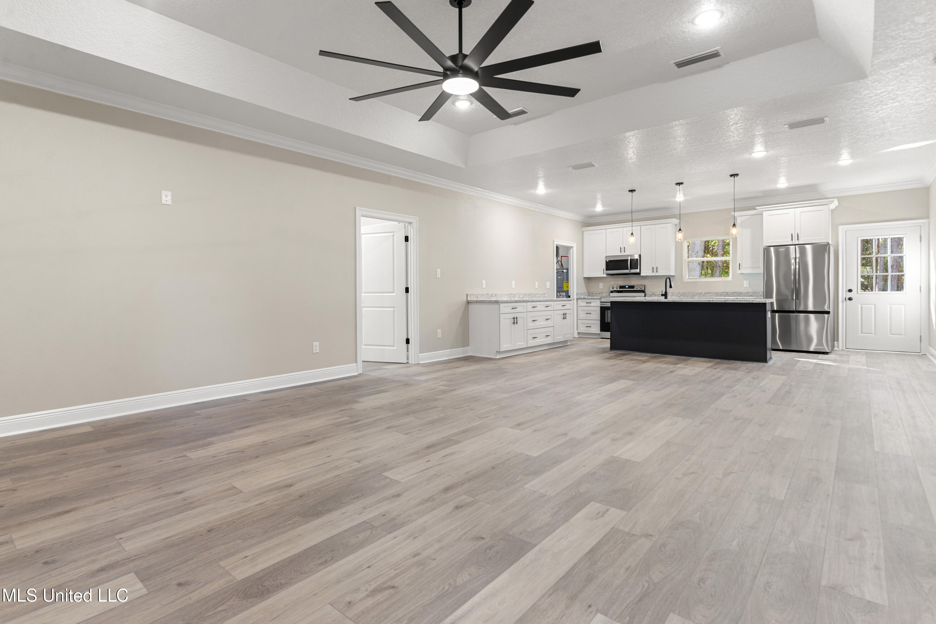 8755 Daisy Vestry Road Biloxi, MS 39532 - Photo 2 of 23 004