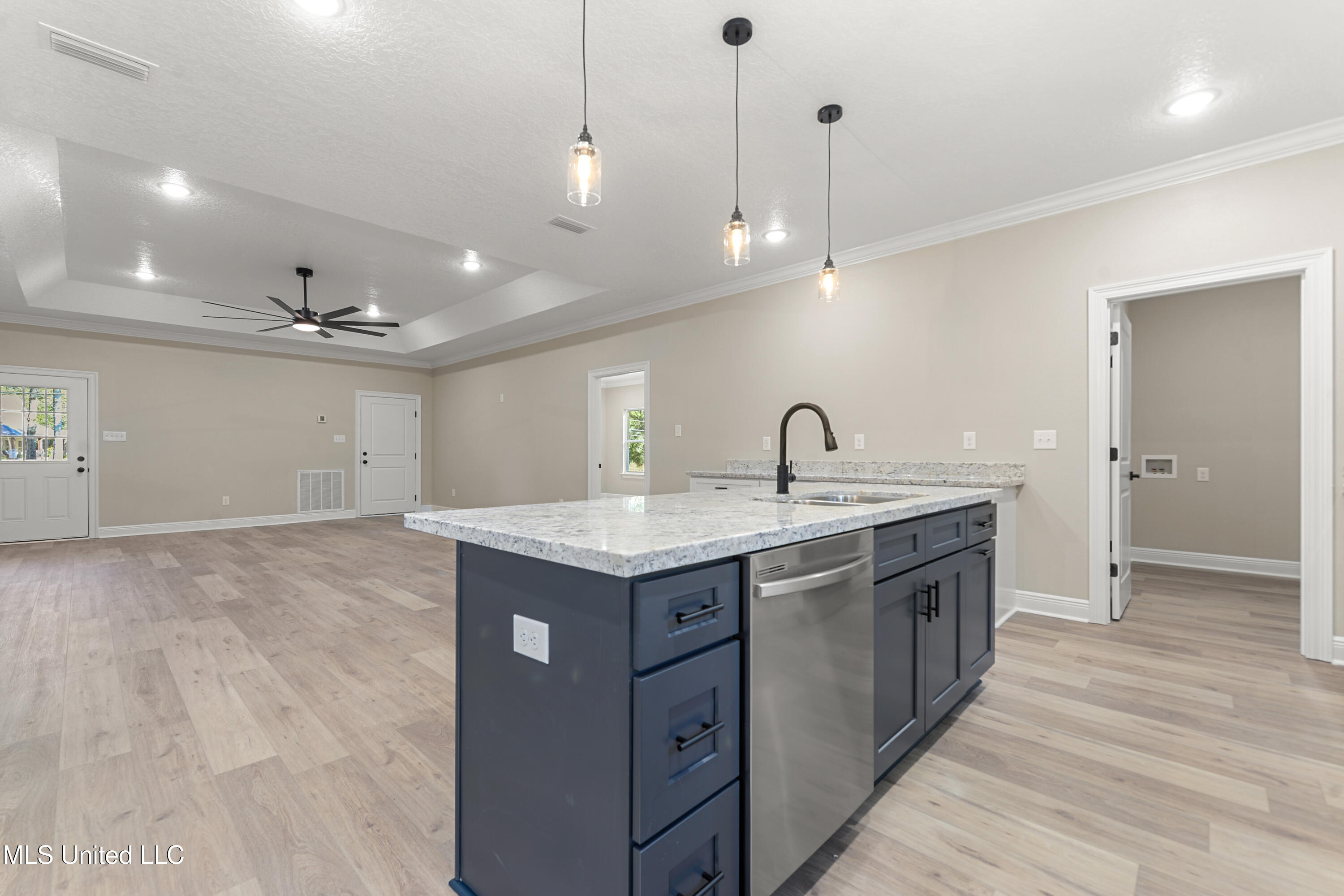 8755 Daisy Vestry Road Biloxi, MS 39532 - Photo 8 of 23 010