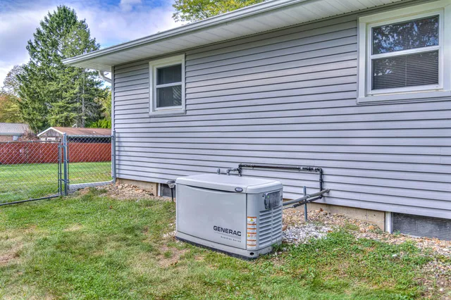 $224,900 | 220 Eastlawn, Parma, MI 49269