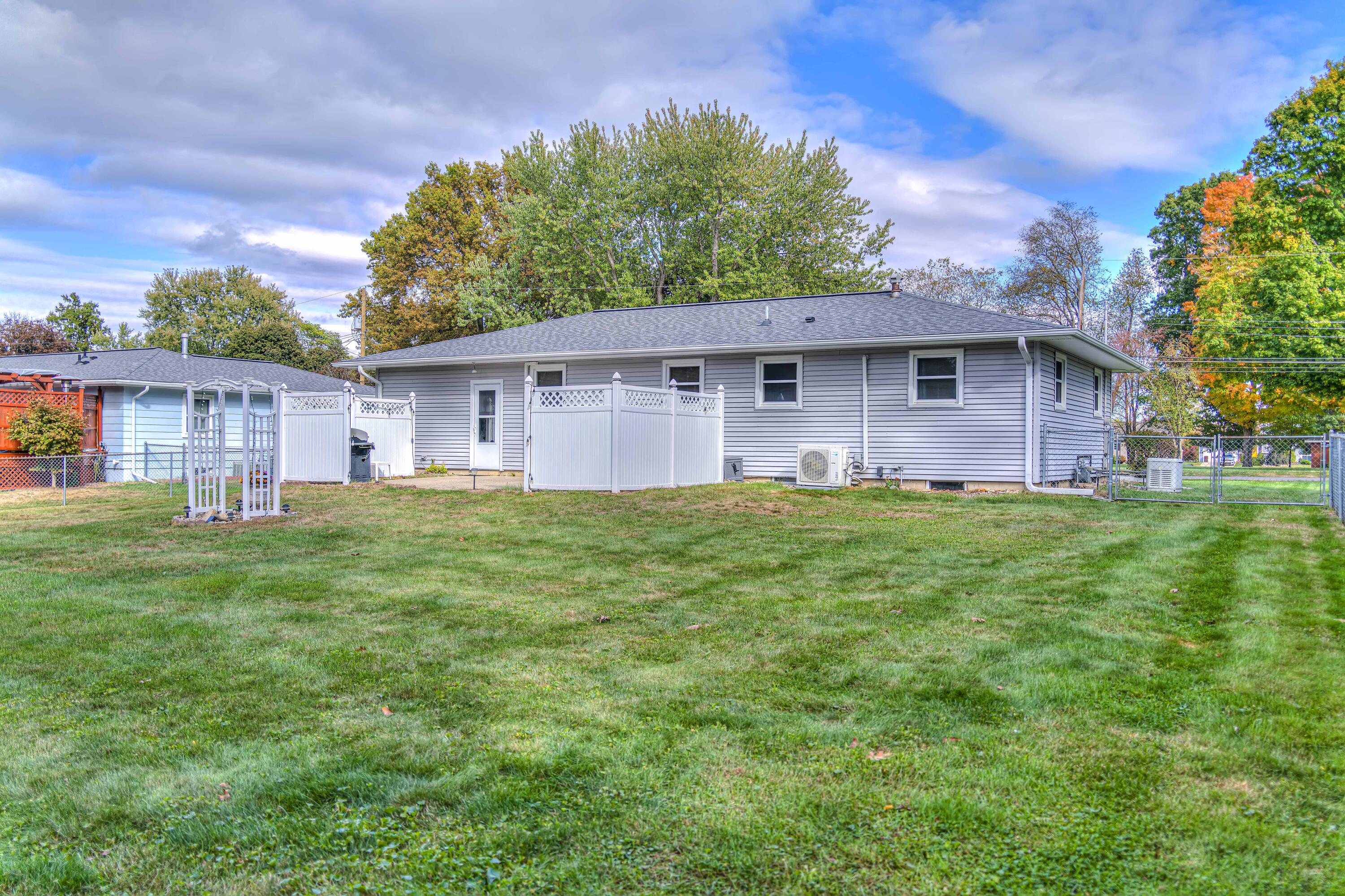 220 Eastlawn Parma, MI 49269 - Photo 28 of 30 backyard 2
