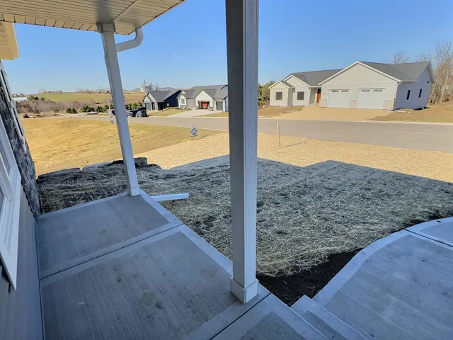 $378,111 | 668 Carlyle Drive, Belmont, WI 53510