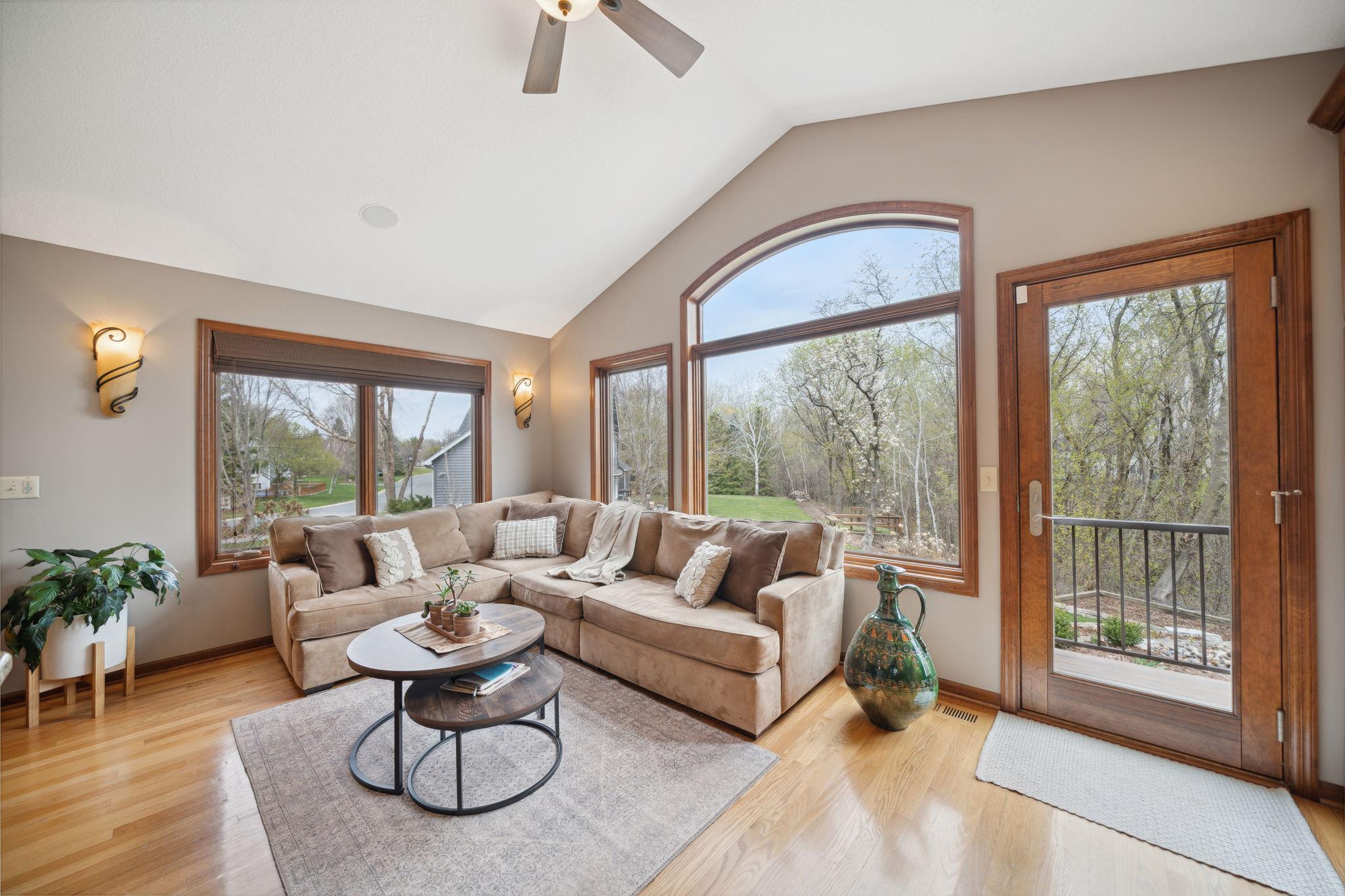 690 Bridle Ridge Road Eagan, MN 55123 - Photo 3 of 34 Gallery Image 3