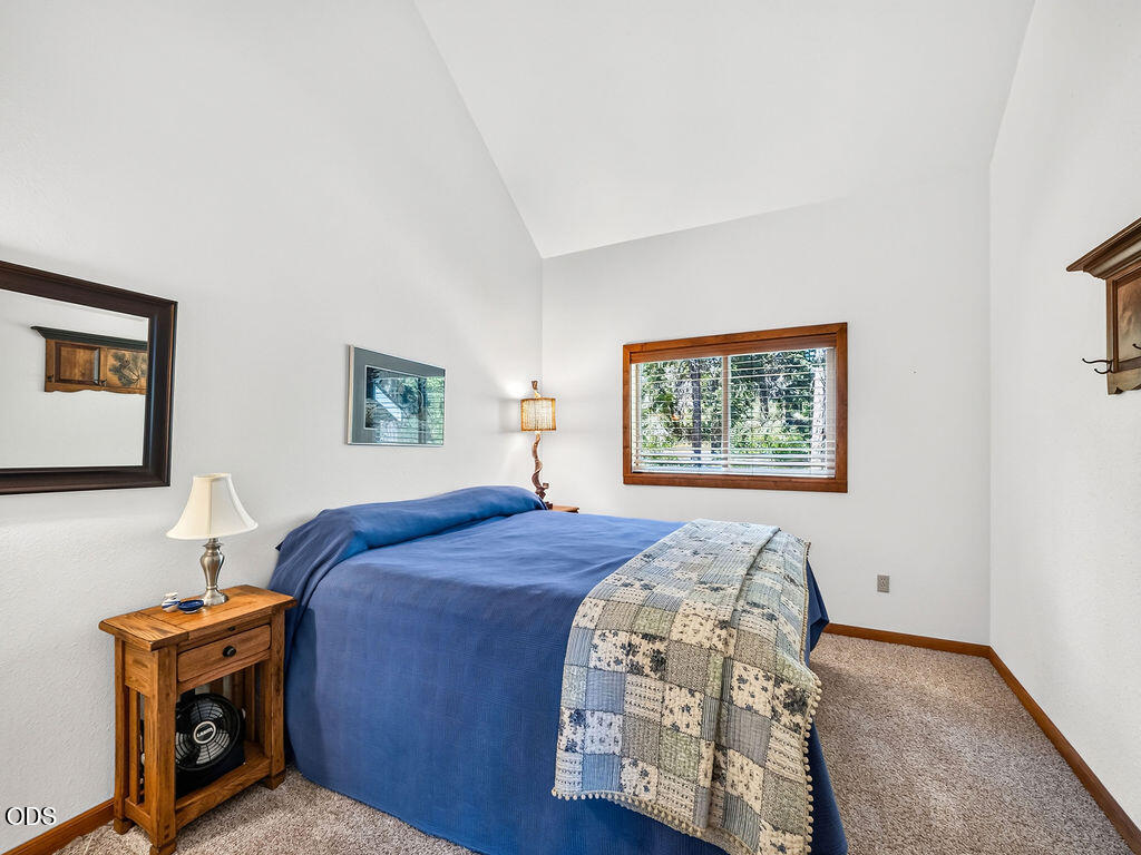 27458 Rocky Point Road Klamath Falls, OR 97601 - Photo 17 of 33