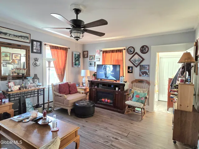 $199,000 | 26 Winthrop Street, Colonie, NY 12205