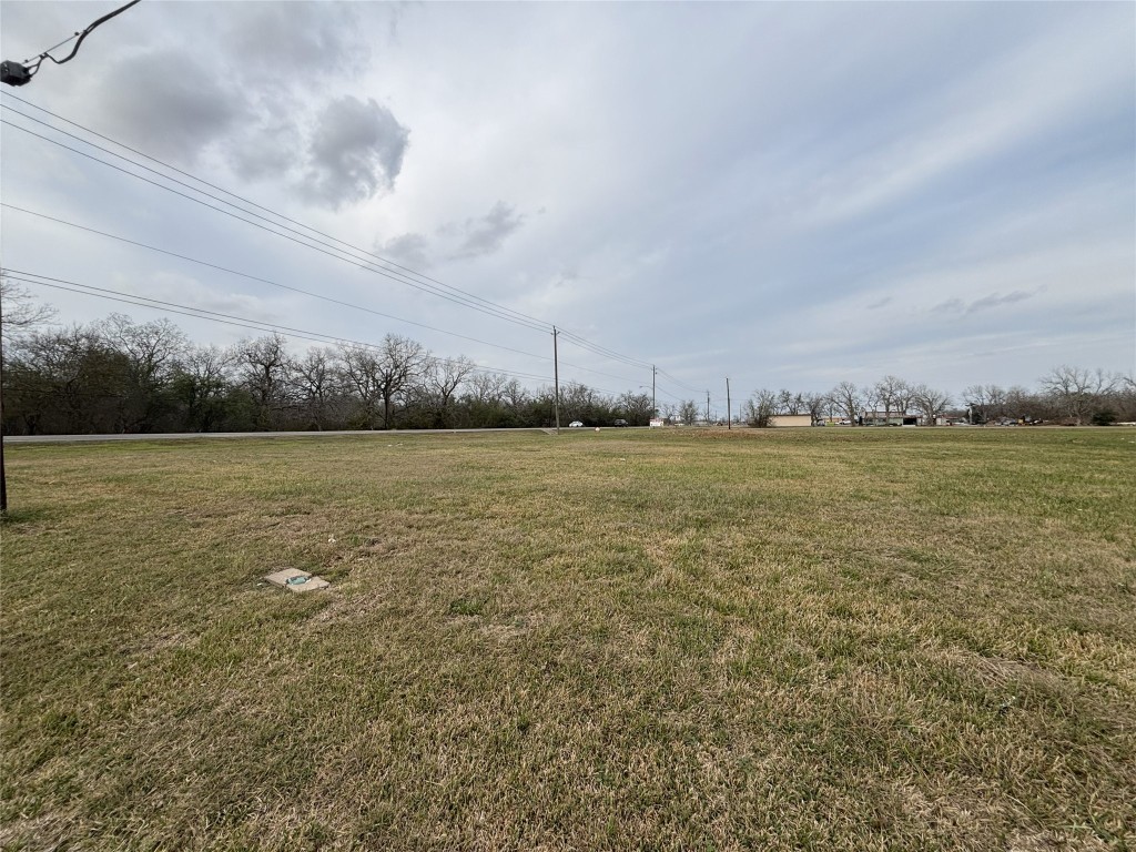 2802 North Richmond Road Wharton, TX 77488 - Photo 5 of 6 a view of a ocean with beach and background