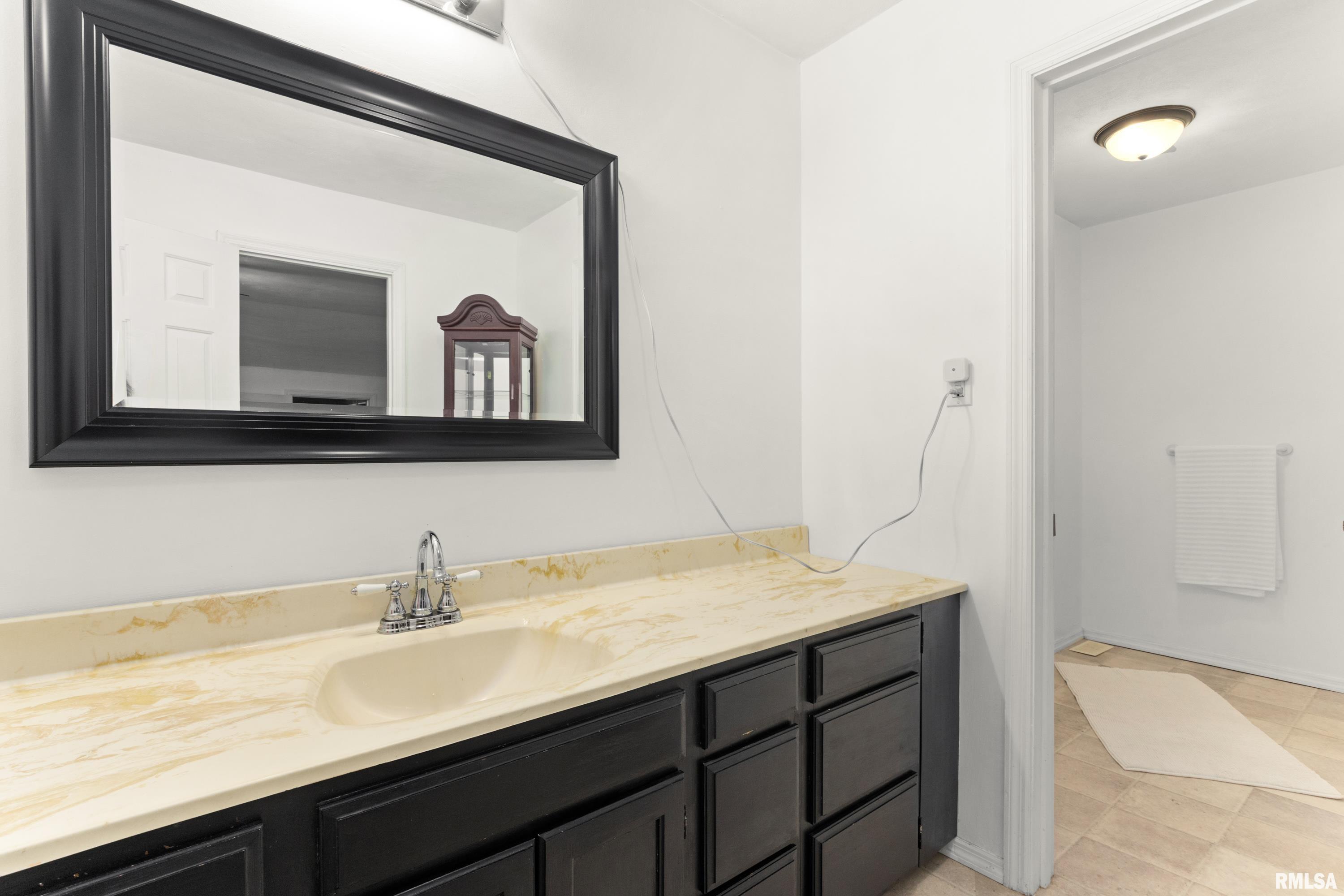 214 Matheny Road East Peoria, IL 61611 - Photo 32 of 61