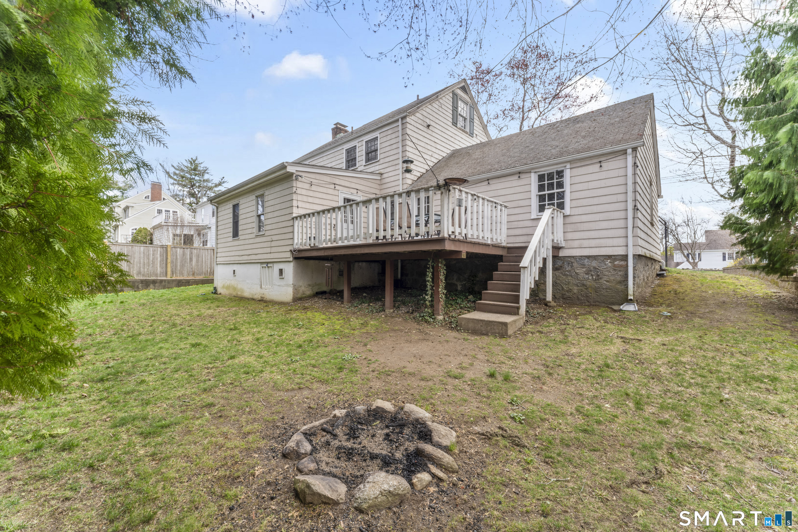 90 Toilsome Hill Road Fairfield, CT 06825 - Photo 39 of 41