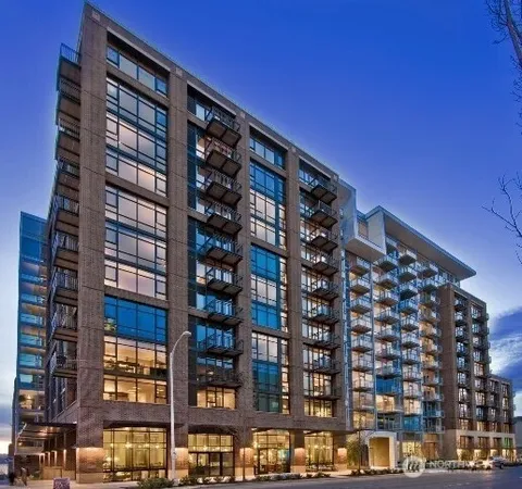 $359,990 | 2911 2nd Avenue, Unit 324, Seattle, WA 98121