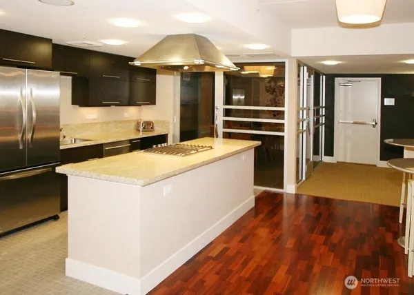 $359,990 | 2911 2nd Avenue, Unit 324, Seattle, WA 98121
