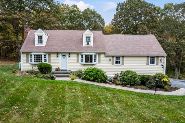 $675,000 | 223 West Street, Douglas, MA 01516