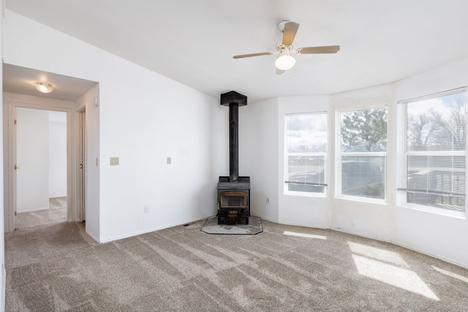 924 Spring Valley Parkway Spring Creek, NV 89815 - Photo 16 of 35 Gallery Image 16