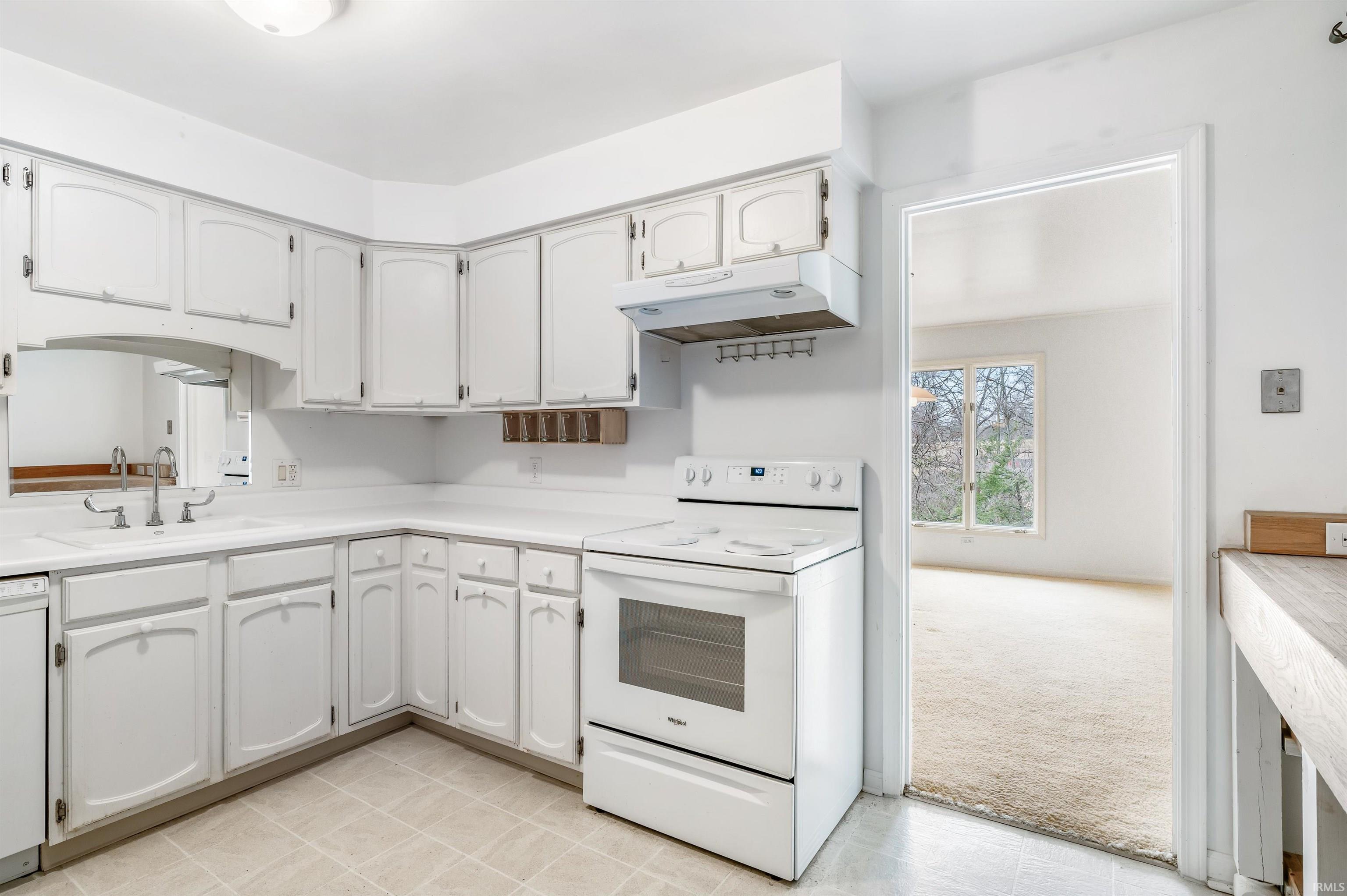 4701 Covington Road, Unit 18 Fort Wayne, IN 46804 - Photo 7 of 25